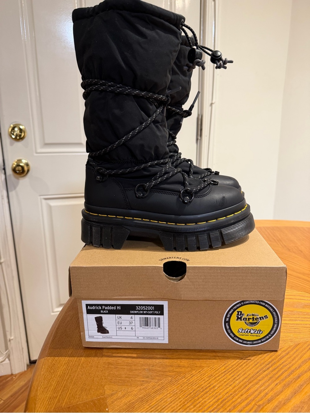 Dr. Martens Audrick Padded Hi Puffer Platform Boots Black Women’s 6 EU 37 w/ Box